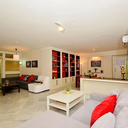 Hotel At Centro *